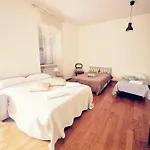 ベッド・アンド・ブレックファスト Cinema House