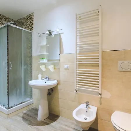 Bed & Breakfast Cinema House 3*