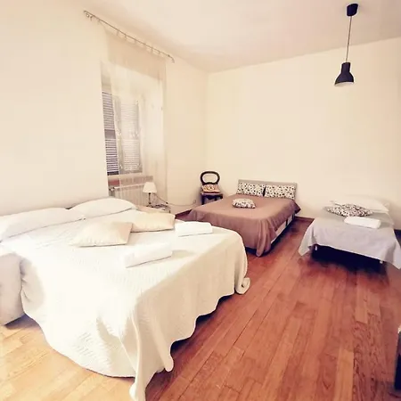 Alojamento de Acomodação e Pequeno-almoço Cinema House