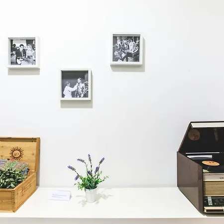 Alojamento de Acomodação e Pequeno-almoço Cinema House 3*