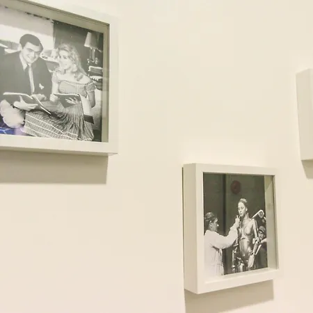 Alojamento de Acomodação e Pequeno-almoço Cinema House 3*